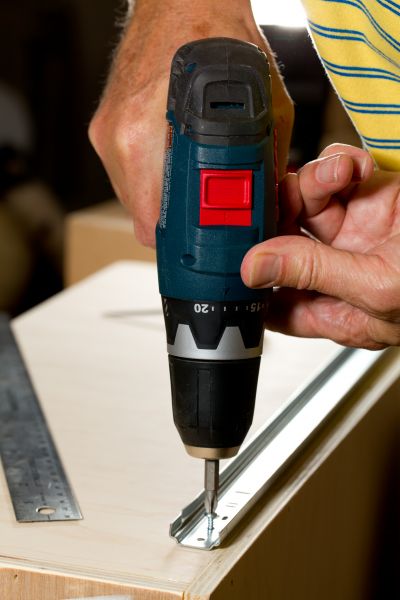 Drawer Runner Repair in Elgin