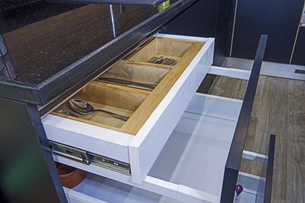 Drawer Runner Replacement in Elgin
