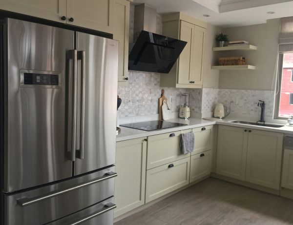 Cabinet Pulls Installation in Elgin